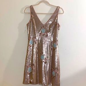 NWT minuet formal dress